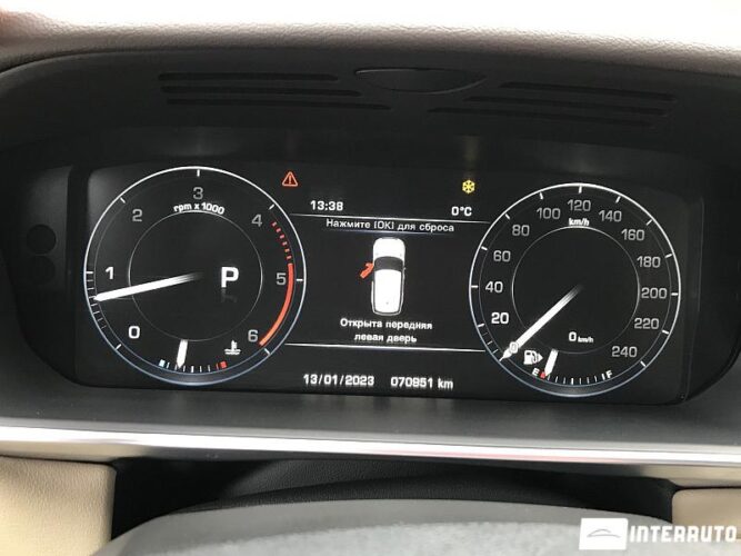 Land Rover Range Rover Sport 53 interauto-car