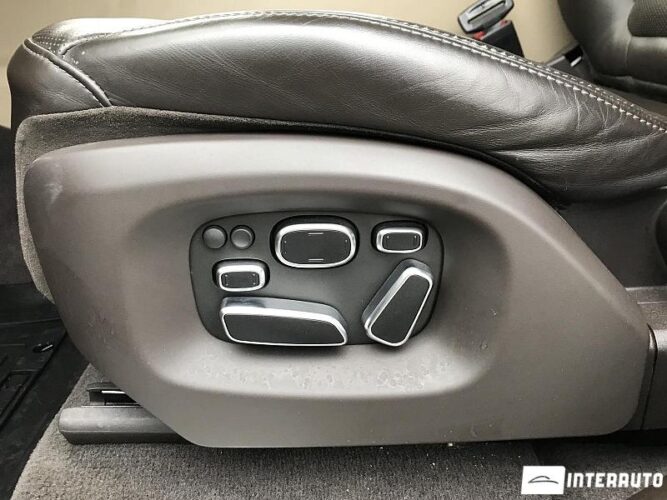 Land Rover Range Rover Sport 47 interauto-car