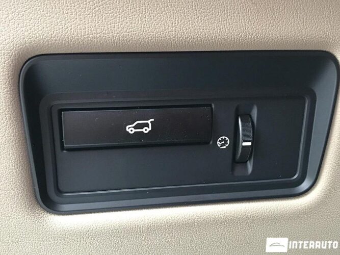 Land Rover Range Rover Sport 61 interauto-car