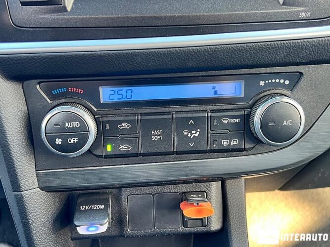 Toyota Auris 36 interauto-car