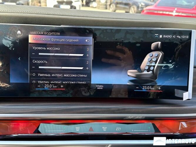 BMW i7 XDrive60 53 interauto-car