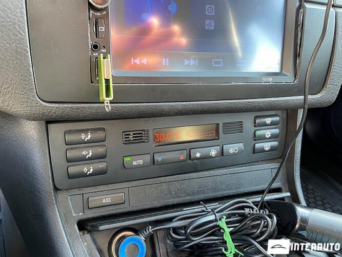 BMW 320 30 interauto-car