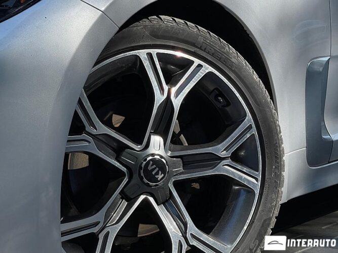 Kia Stinger 46 interauto-car