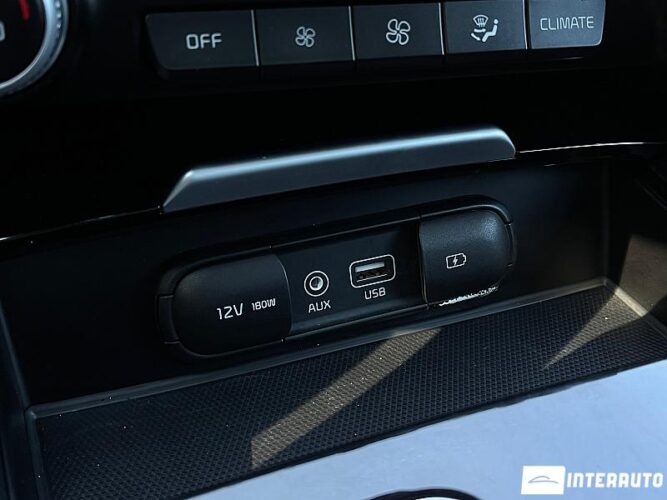 Kia Stinger 62 interauto-car