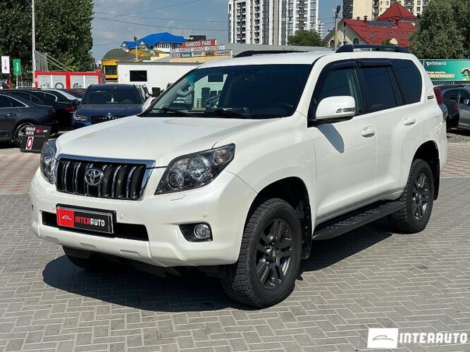 Toyota Land Cruiser Prado 32 interauto-car