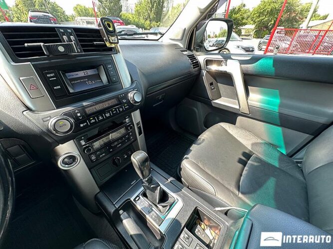 Toyota Land Cruiser Prado 43 interauto-car