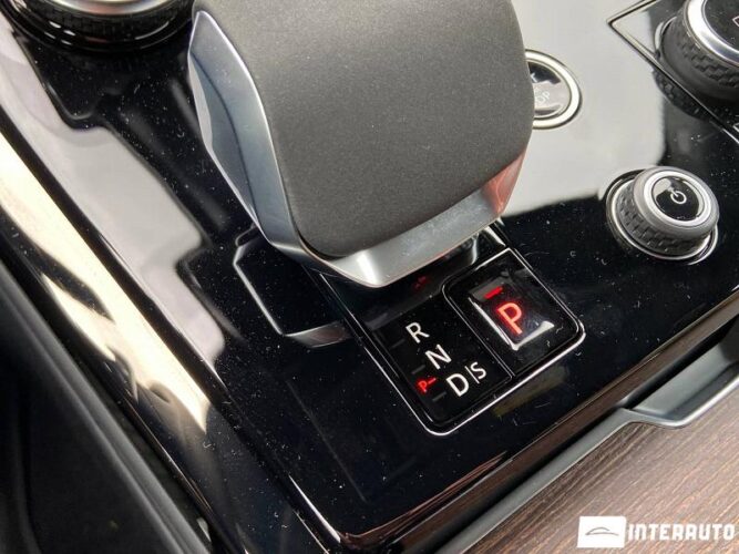 Land Rover Range Rover Sport 49 interauto-car