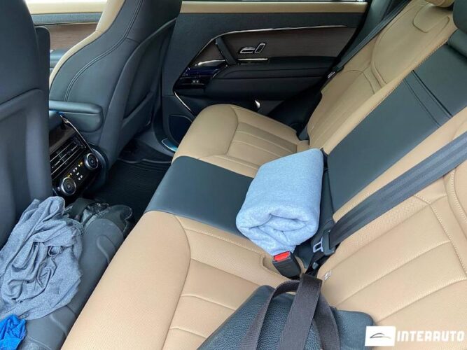 Land Rover Range Rover Sport 57 interauto-car