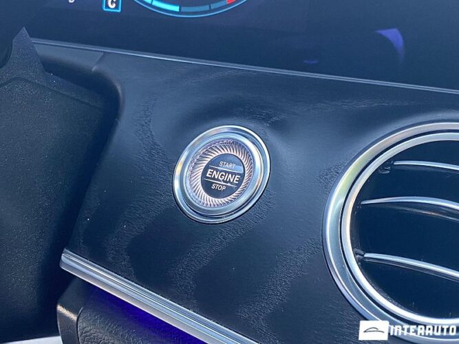 Mercedes E 220 50 interauto-car