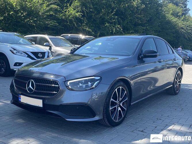 Mercedes E 220 34 interauto-car