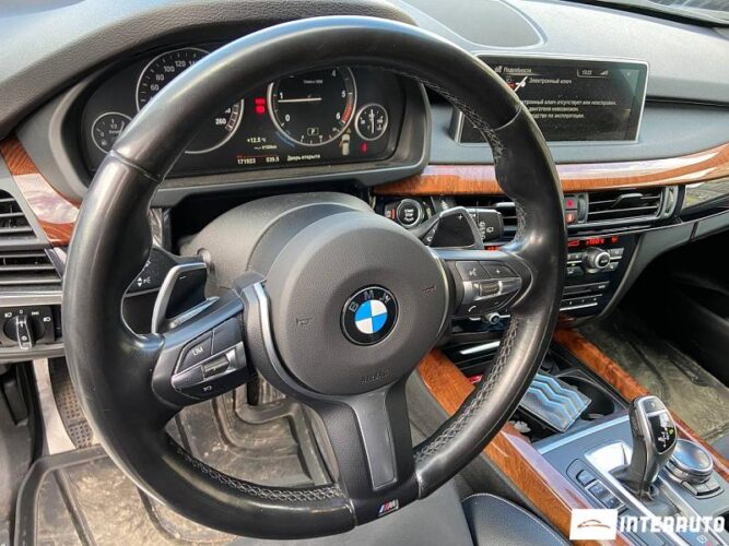 BMW X5 2.5D 40 interauto-car