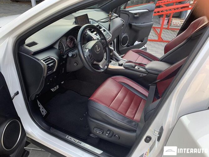 Lexus NX 300H 30 interauto-car