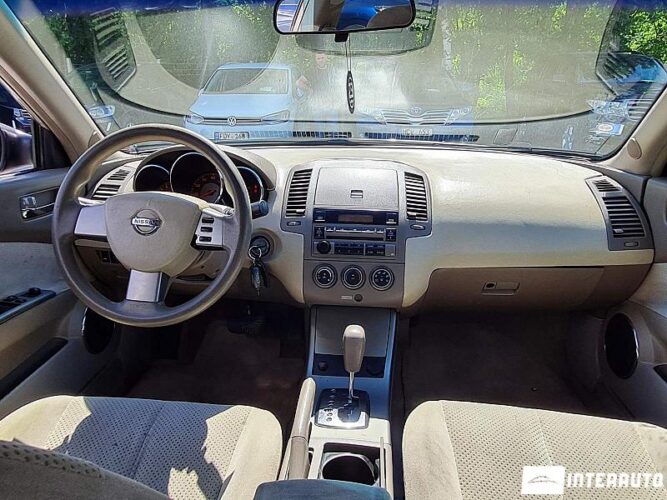 Nissan Altima 34 interauto-car