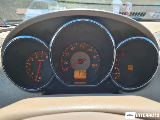Nissan Altima 41 interauto-car