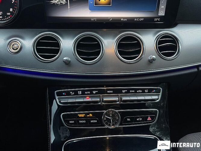 Mercedes E 200 44 interauto-car