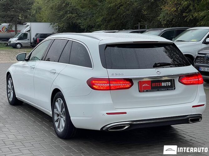 Mercedes E 200 35 interauto-car