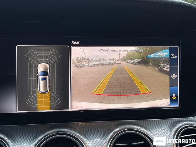 Mercedes E 200 43 interauto-car