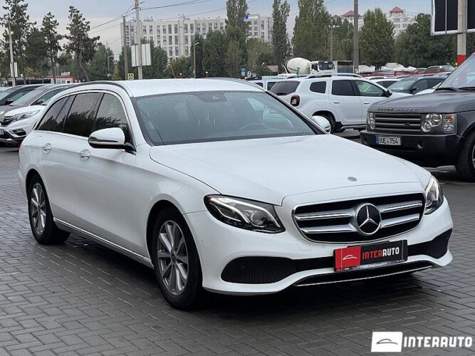 Mercedes E 200 34 interauto-car