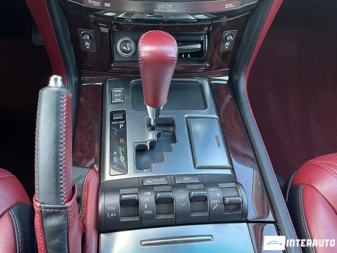 Lexus LX 570 42 interauto-car