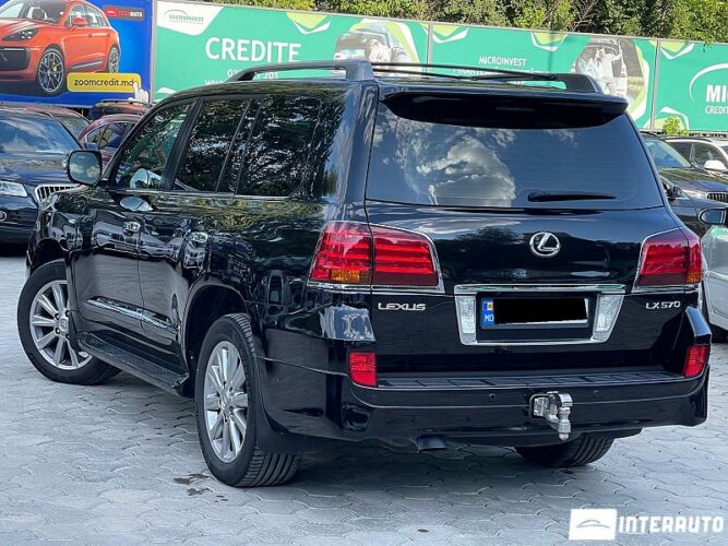 Lexus LX 570 35 interauto-car