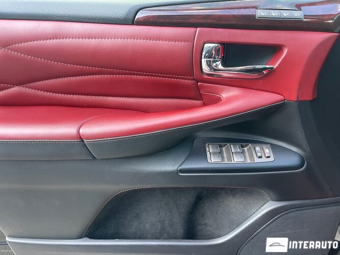 Lexus LX 570 44 interauto-car