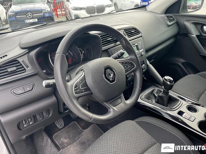 Renault Kadjar 37 interauto-car