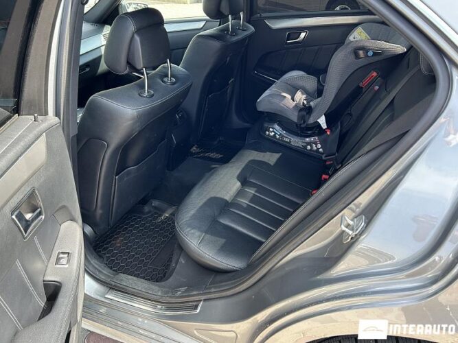 Mercedes E 300h 41 interauto-car