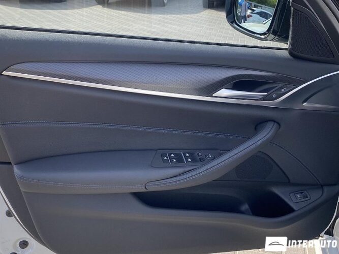 BMW 520 34 interauto-car