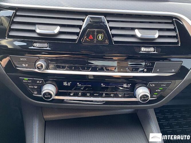 BMW 520 42 interauto-car