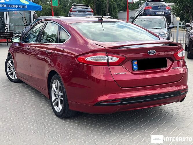 Ford Fusion 31 interauto-car