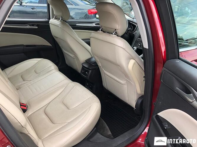 Ford Fusion 43 interauto-car