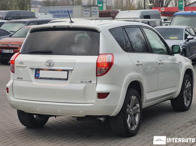 Toyota Rav-4 32 interauto-car