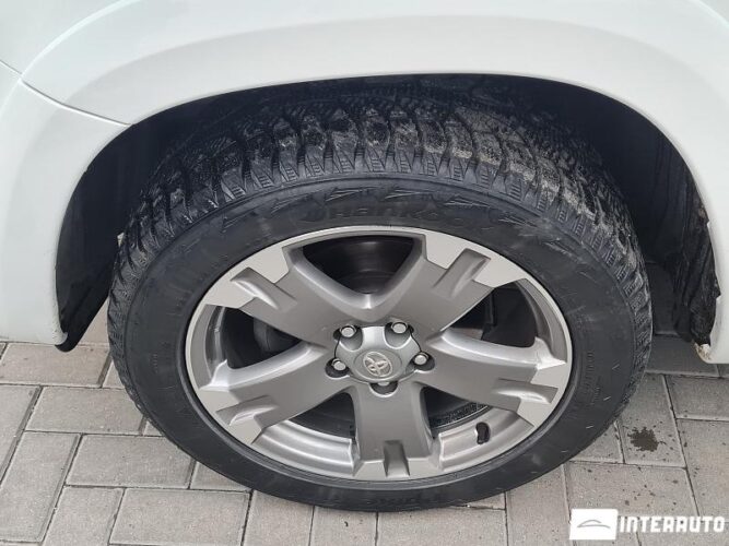 Toyota Rav-4 36 interauto-car