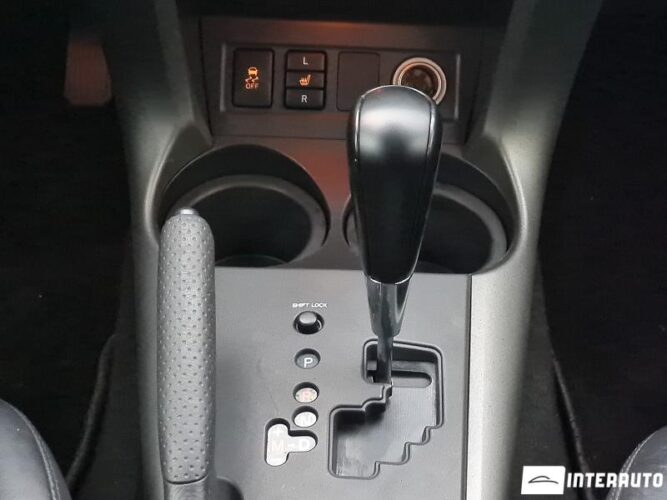 Toyota Rav-4 45 interauto-car