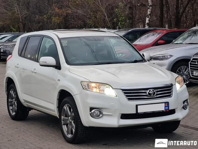 Toyota Rav-4 33 interauto-car