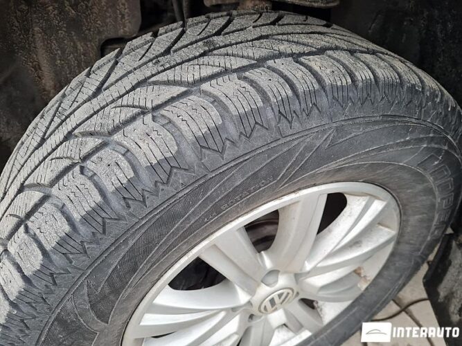 Volkswagen Amarok 32 interauto-car