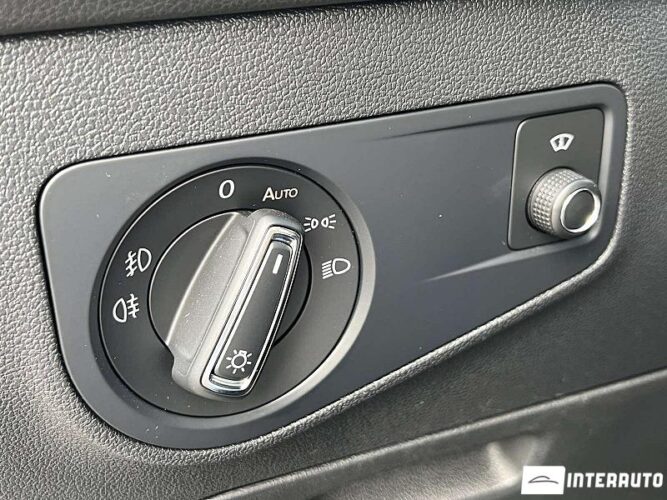 Volkswagen Tiguan 61 interauto-car