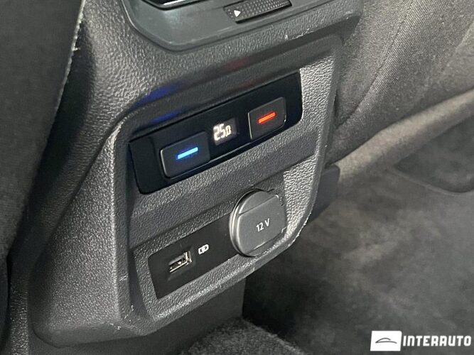 Volkswagen Tiguan 73 interauto-car