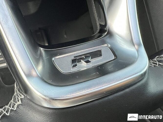 Volkswagen Tiguan 72 interauto-car