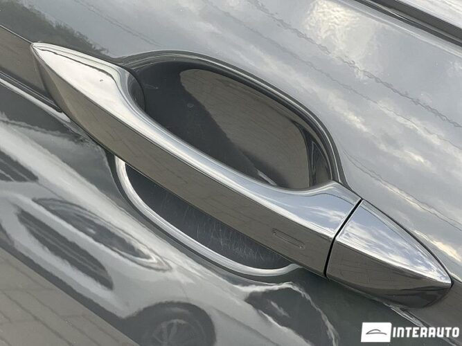 Volkswagen Tiguan 49 interauto-car