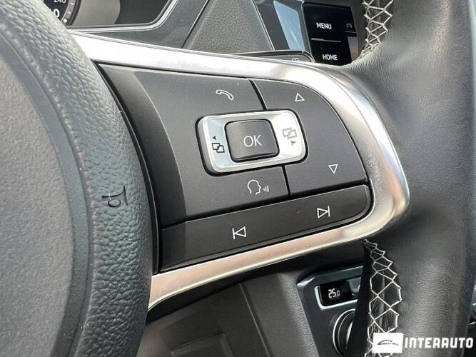 Volkswagen Tiguan 64 interauto-car