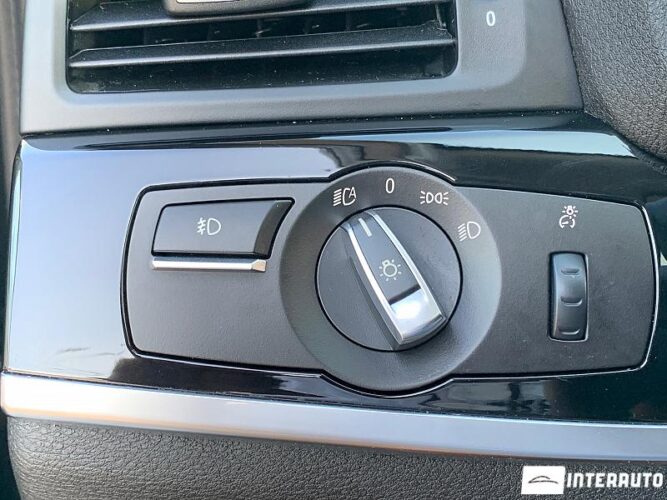 BMW X3 2.8i 39 interauto-car