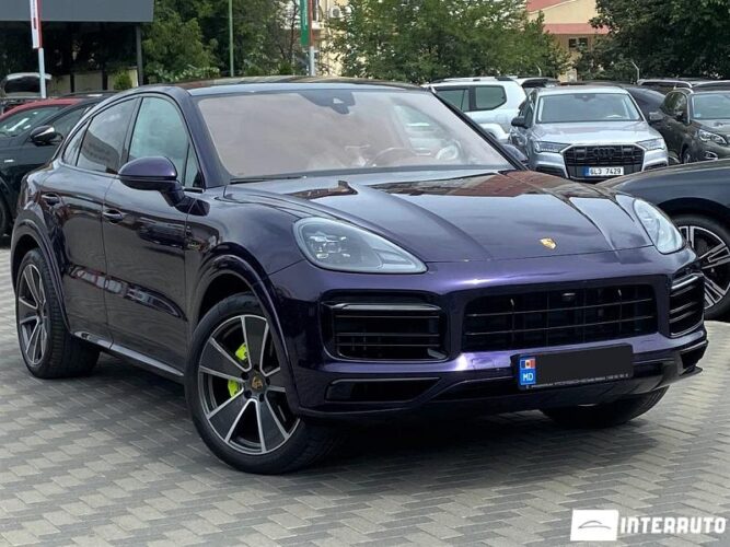 Porsche Cayenne E-Hybrid Coupe 31 interauto-car