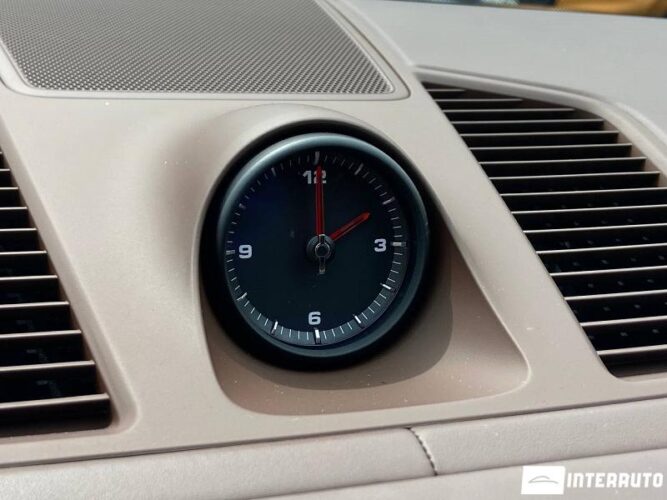 Porsche Cayenne E-Hybrid Coupe 36 interauto-car