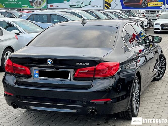 BMW 530e 35 interauto-car