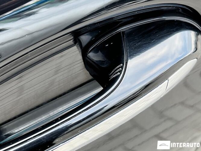 BMW 530e 51 interauto-car