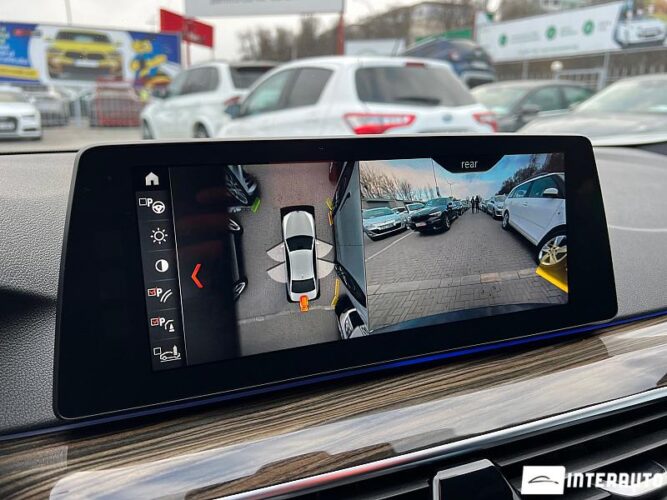 BMW 530e 41 interauto-car