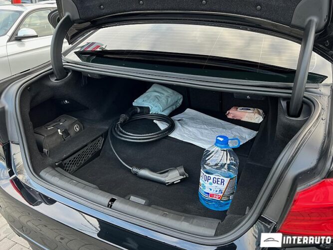 BMW 530e 49 interauto-car