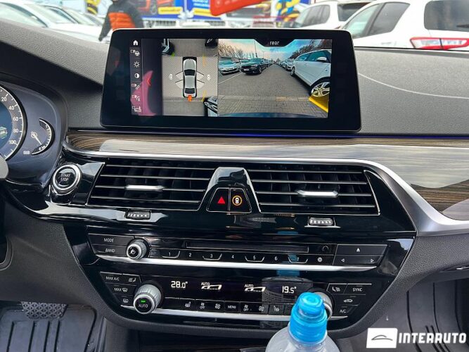 BMW 530e 42 interauto-car