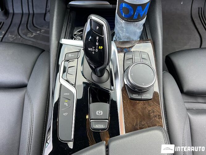 BMW 530e 46 interauto-car